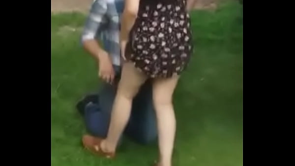 cachada en el patio de la universidad part 1 