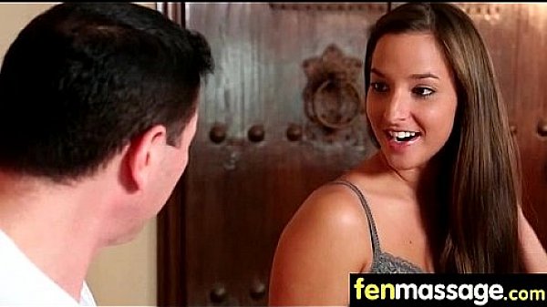 Sexy Masseuse Helps With Happy Ending 14 thumbnail
