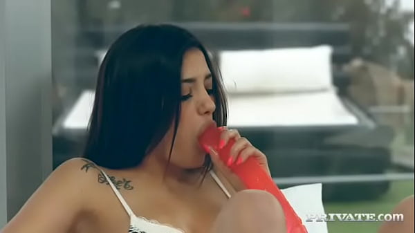 Nonton Penelope Cum Loves To On Big Black Dick thumbnail