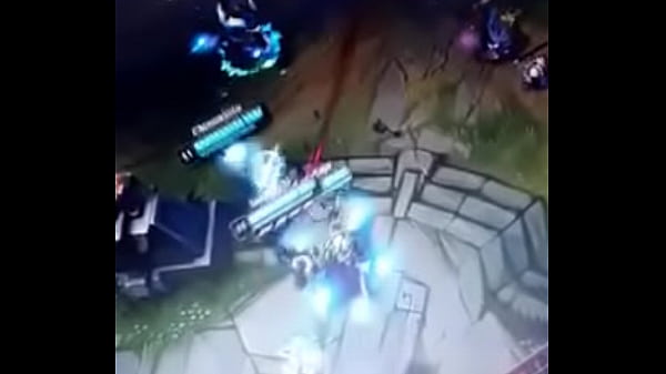 Nonton Rompe Orto A Manco thumbnail