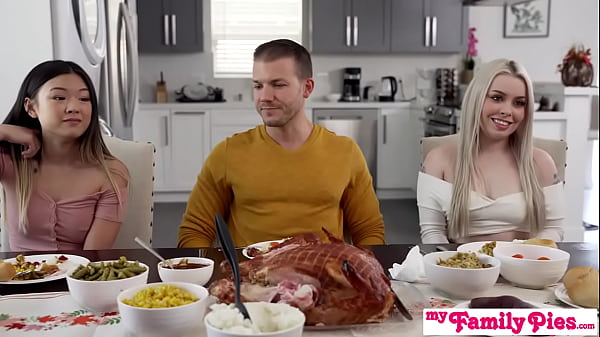 Nonton Stepbrother Is Thankful For His Penis - S22:e3 thumbnail