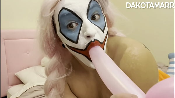 Clown Balloon Fuck Looner Fetish Dakota Mcbootywinx Honking Masturbation thumbnail
