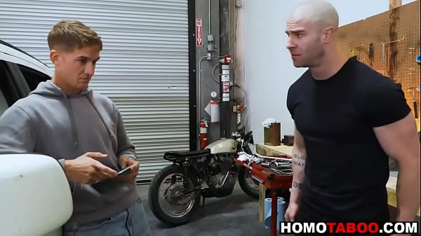 Stepdad Ordered Stepson To Suck His Dick & Fuck His Ass thumbnail