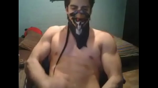 chilenito pajeandose