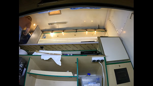 Nonton Sexy Angel With Pussy Lip Slip Giving A Deep Cleaning thumbnail