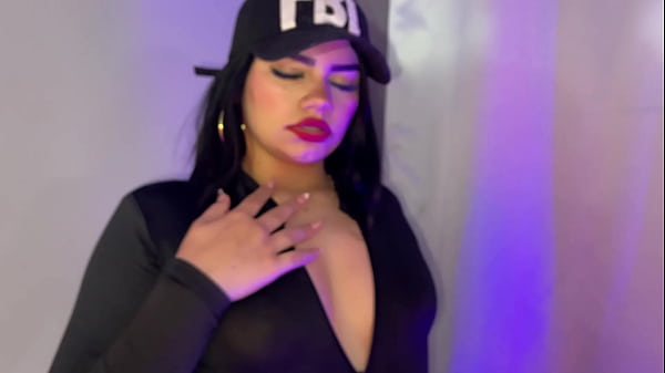 Nonton I Let An Fbi Agent Fuck Me Hard In Exchange For Information - Mia Montielth thumbnail