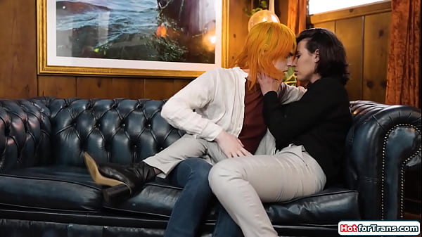 Tranny Jean Hollywood wants to have sex with shrink Casey Calvert.The small tits shemale kisses her and gets her trans cock sucked before banging her 