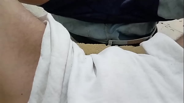 Nonton Delicioso Pajazo Despu&eacute;s De Orinarme En Los Pantalones Con Mi Pa&ntilde;al De Tela thumbnail