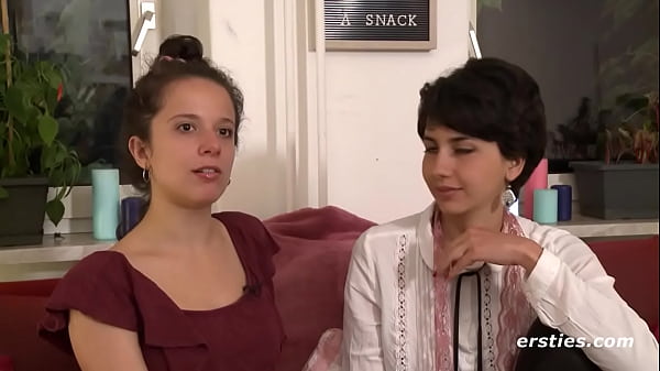 Ersties: Amateur Girls Scissoring And Eating Pussy thumbnail