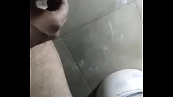 Nonton 24 Year Old Indian Straight Muslim Tricked To Send Video thumbnail