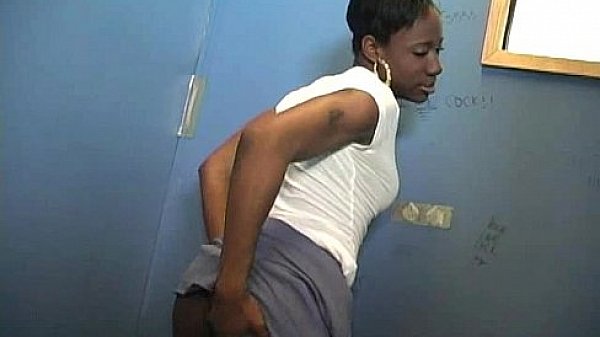 Ebony Backs Her Booty All The Way To The Gloryhole 8 thumbnail