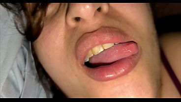 Arab couple سكس عرب ساخن نيك شرموطة سعودية ممحونة في رياض