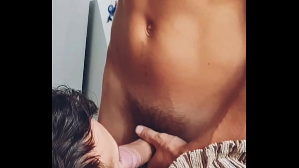 Dando leitinho na boca 