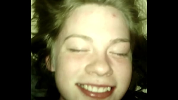 Nonton Red Head Home Wrecker thumbnail