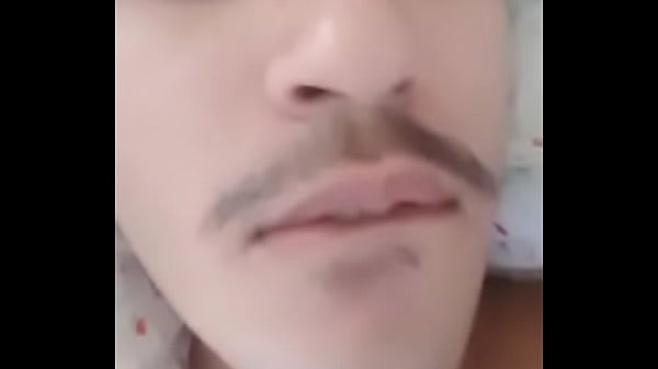 Individuo gostoso Leuso Lambendo pra valer