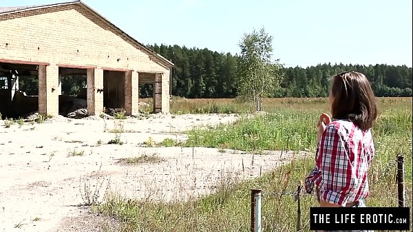 Sexy Milf Fucking Herself Hard In A Collapsed Building While Tied With Ropes thumbnail