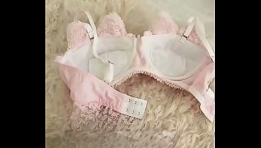 Nonton She Want To Be Worn By Someone Cute thumbnail