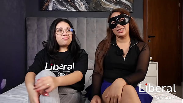 Nonton Esposa Cornuda Graba Como Su Marido Y Su Amigo Se Follan A Chica Unicornio En Trio thumbnail