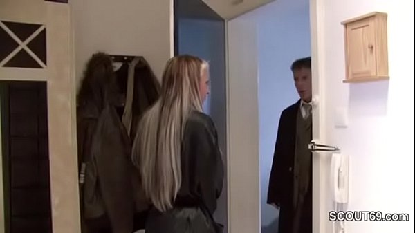 Nonton Der Gerichtsvollzieher Fickt Mich Part 1 thumbnail