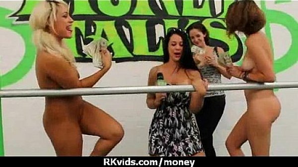 Nonton Tight Teen Fucks A Man In Front Of The Camera For Cash 8 thumbnail