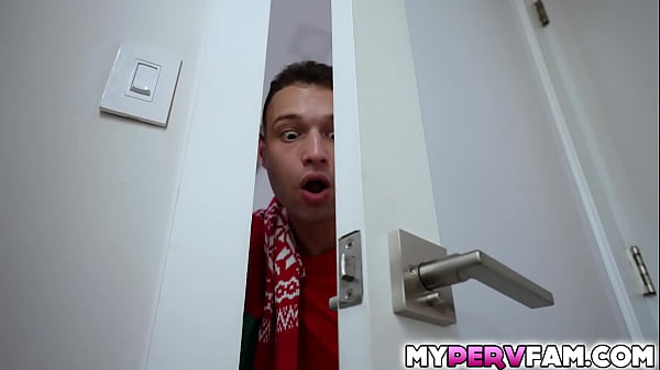 Natasha Nice Anal Fucked By Her Stepson thumbnail