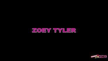 Nonton Zoey Tyler Sucks A Large, Fat Dick. thumbnail