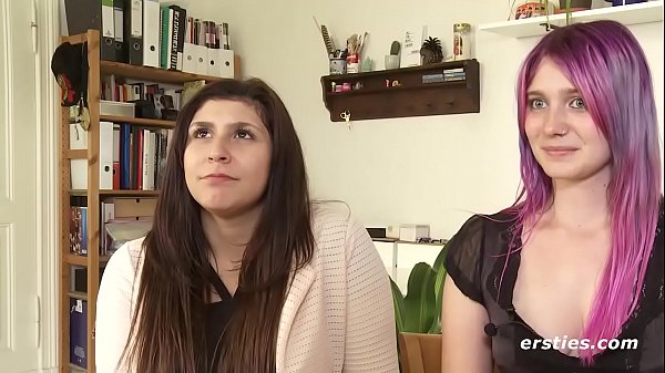 Sexy Amateur Lesbians Strip Then Finger Fuck thumbnail