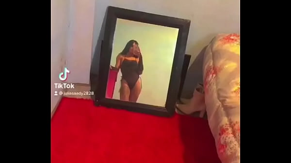 Nonton Bel&iacute;ssima Trans thumbnail