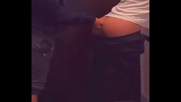 El Repartidor De Pizza Me Folla Sin Compacion thumbnail