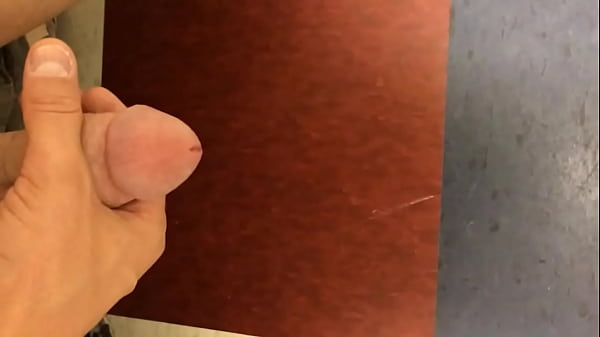 Nonton Huge Cumshot Slow Motion thumbnail