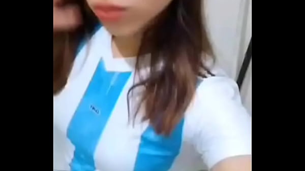 Nonton Espero Grandes Corridas En Mi Carita thumbnail