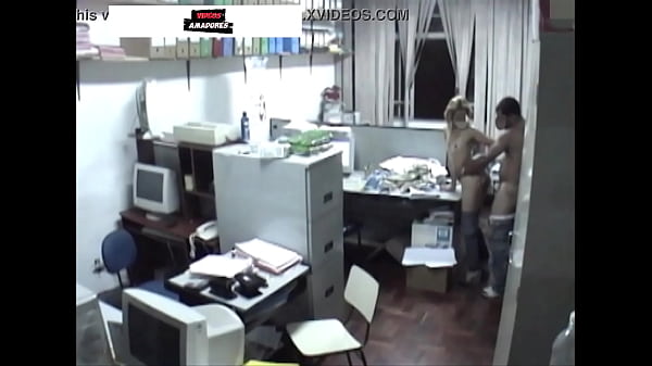 C&acirc;mera De Seguran&ccedil;a Filma Loira Gostosa Fodendo Colega Em Escrit&oacute;rio De Contabilidade thumbnail