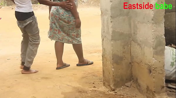 Nonton Outdoor Bathing That Ended Roughly thumbnail