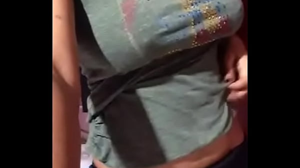 Nonton Busty Desi Girl Sneha Selfshot 1 thumbnail