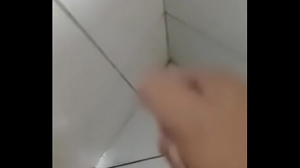 Dotado batendo uma punheta