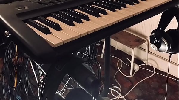 Nonton Liebe In On &mdash;&mdash; Liebe Bleibt Liebe Wenn Liebe Pur Mit Computer Programmen Neu Errechnet Wird thumbnail