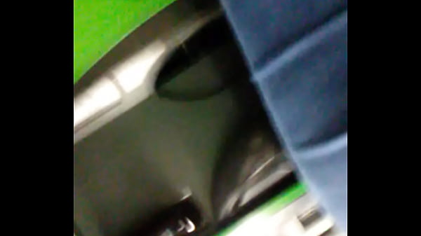 Sexy Latina Big Butt Shopping thumbnail