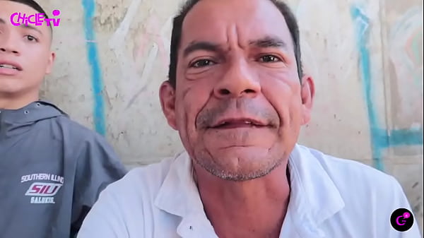 Nonton Saludando La Gente Linda Del Barrio La Isla - Barlovento Est&aacute;n Chicle Tv. thumbnail