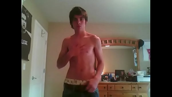 Gay Threesome Scene thumbnail