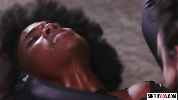 Ana Foxxx And Jennifer White Worship Their Sweaty Holes - Deadpool Xxx thumbnail