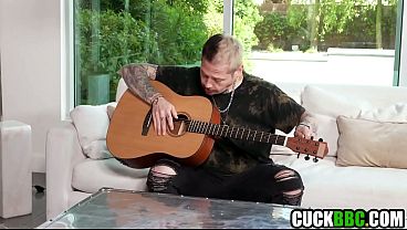 Rock star sharing wife's ass with 2 BBCs 