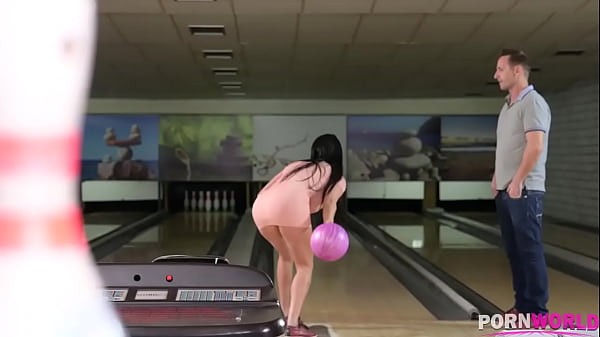 2 Lucky Studs Have Lucky Strike at the Bowling Alley when They Have an Orgy with Anissa Kate &_ Nataly Gold GP1775