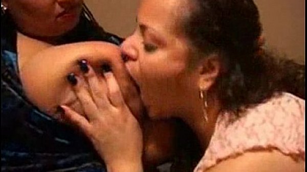 Big Tit Suckin' thumbnail