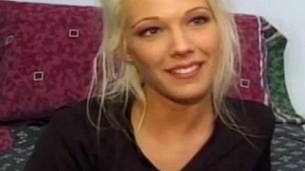 Nonton Retro Amateur Pussylicked And Fucked thumbnail