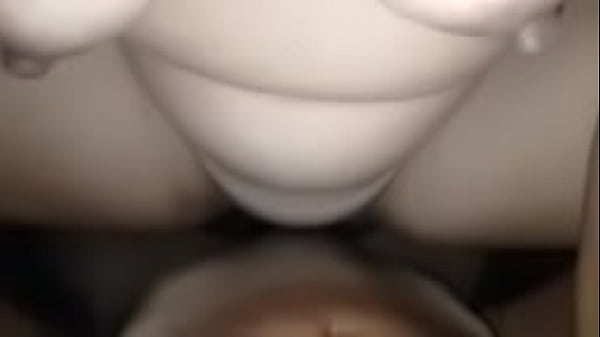 แหกหีสาวใหญ่เอาควยเย็ดหีจนน้ำแตกเต็มรูแตดเสียวควยมากหีใหญ่น่าเลียเห็นแล้วควยแข็งจับเย็ดหีซะเลย thumbnail