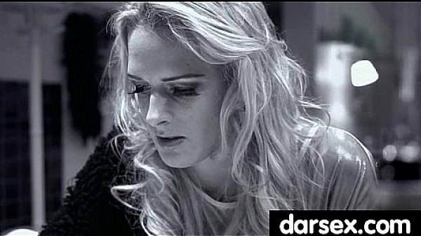 Erotic And Intense Orgasms From Amateurs 23 thumbnail