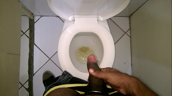 Nightfox6969 - Eu Dando Um Mij&atilde;o Gostoso No Trampo thumbnail