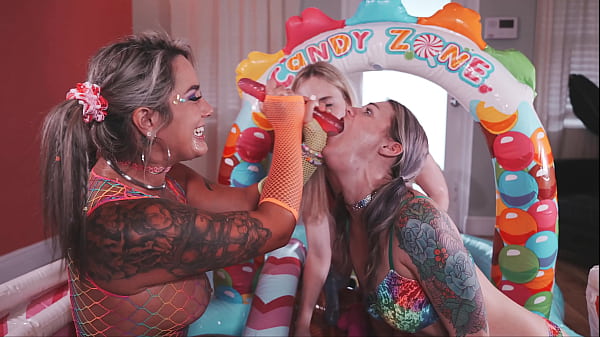 Candy Loving Sluts Play With Their Gaping Assholes And Pussies thumbnail