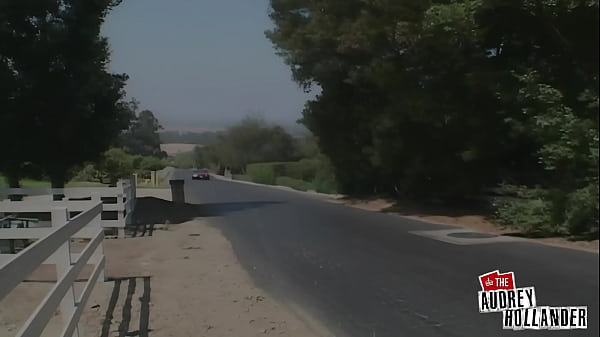 Nonton Otto Bauer Fucks Audrey Hollander&rsquo;s Mouth And Ass! thumbnail