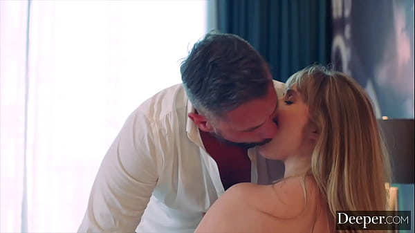 Nonton Deeper. Cheating Wife Has Hot Affair thumbnail